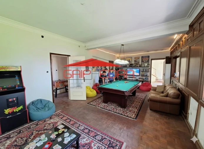 Moradia T6 para Venda em São João da Madeira Foto 4