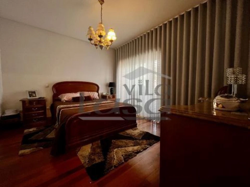 Moradia T5 para Venda em Alfena Foto 17