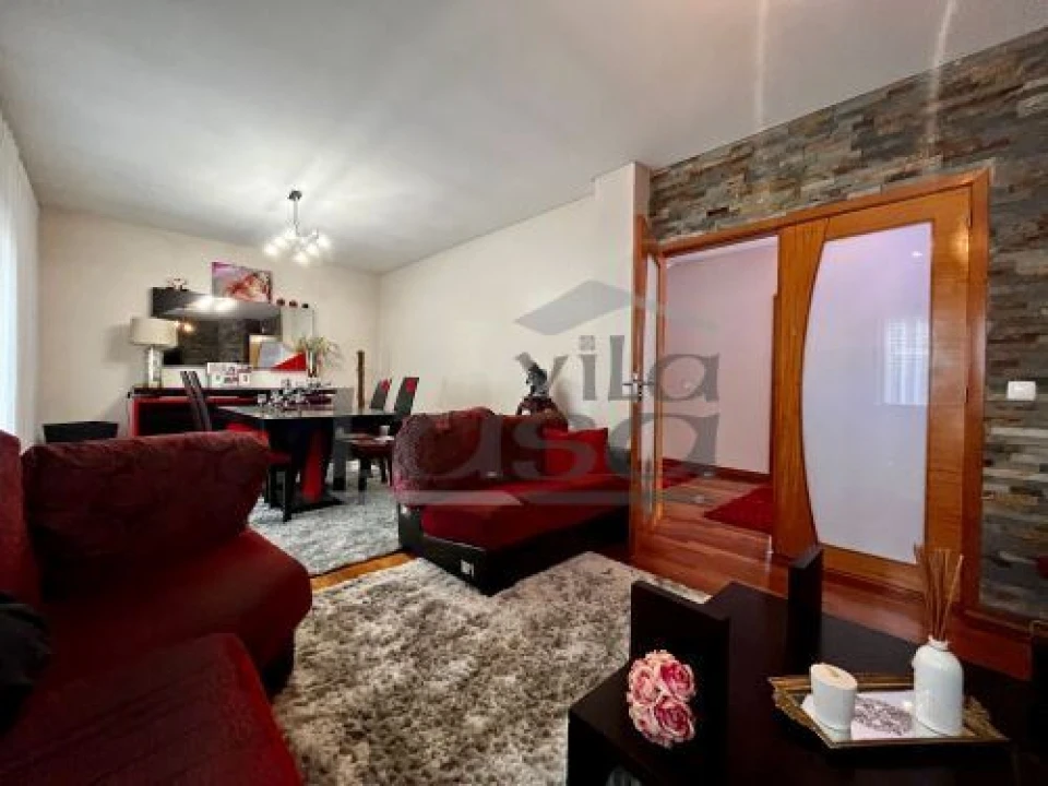 Moradia T5 para Venda em Alfena Foto 18