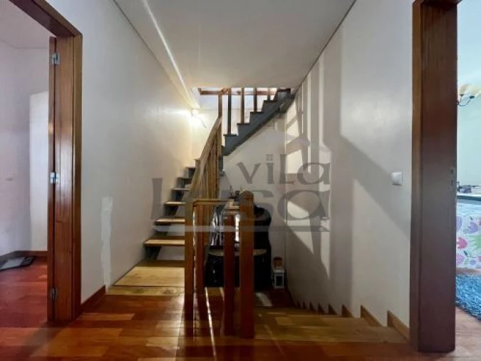 Moradia T5 para Venda em Alfena Foto 10