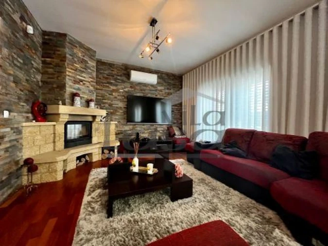 Moradia T5 para Venda em Alfena Foto 19