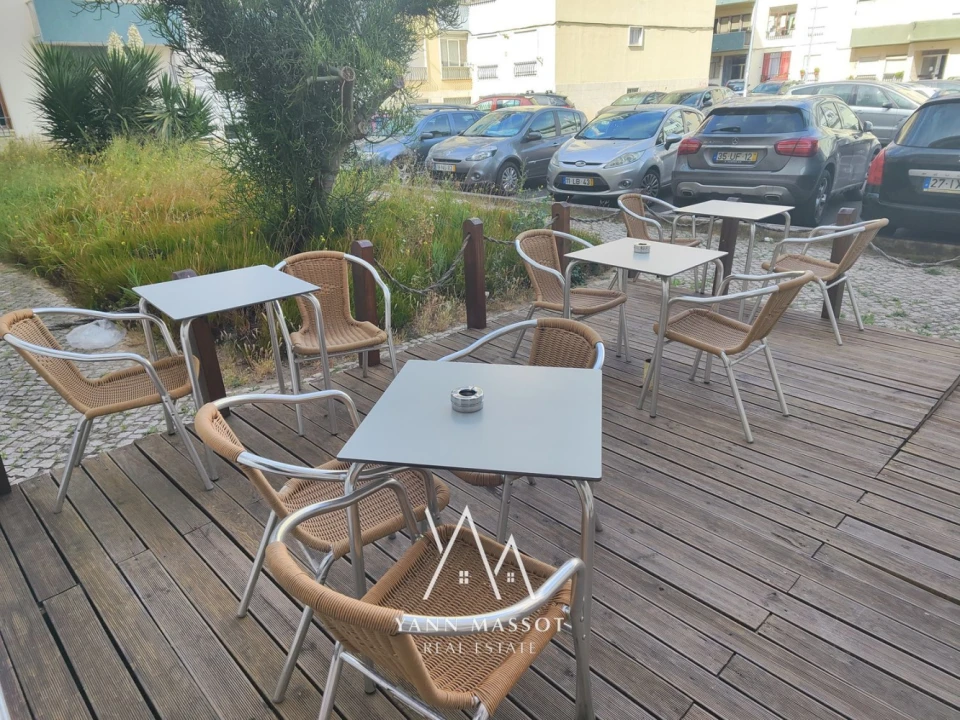 Loja para Trespasse em Oeiras e São Julião da Barra, Paço de Arcos e Caxias Foto 7