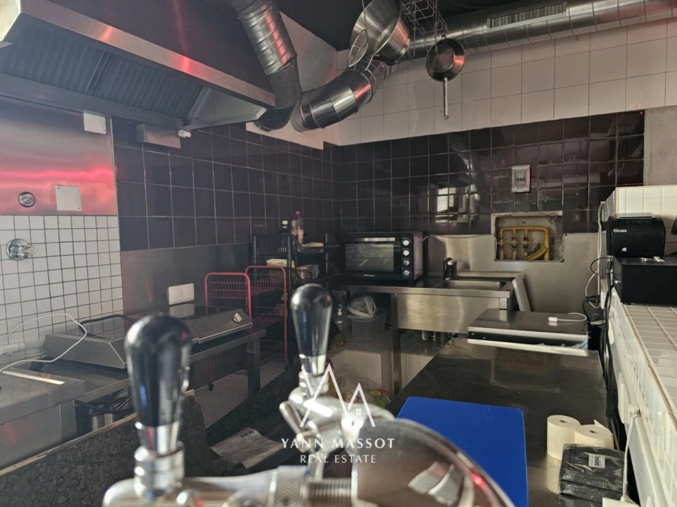 Loja para Trespasse em São Vicente Foto 8