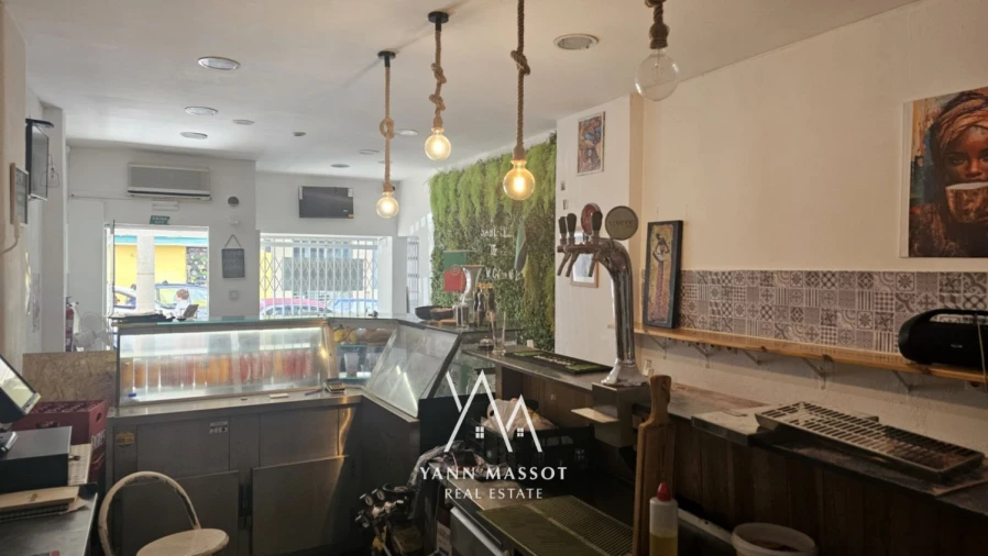 Loja para Venda em Almada, Cova da Piedade, Pragal e Cacilhas