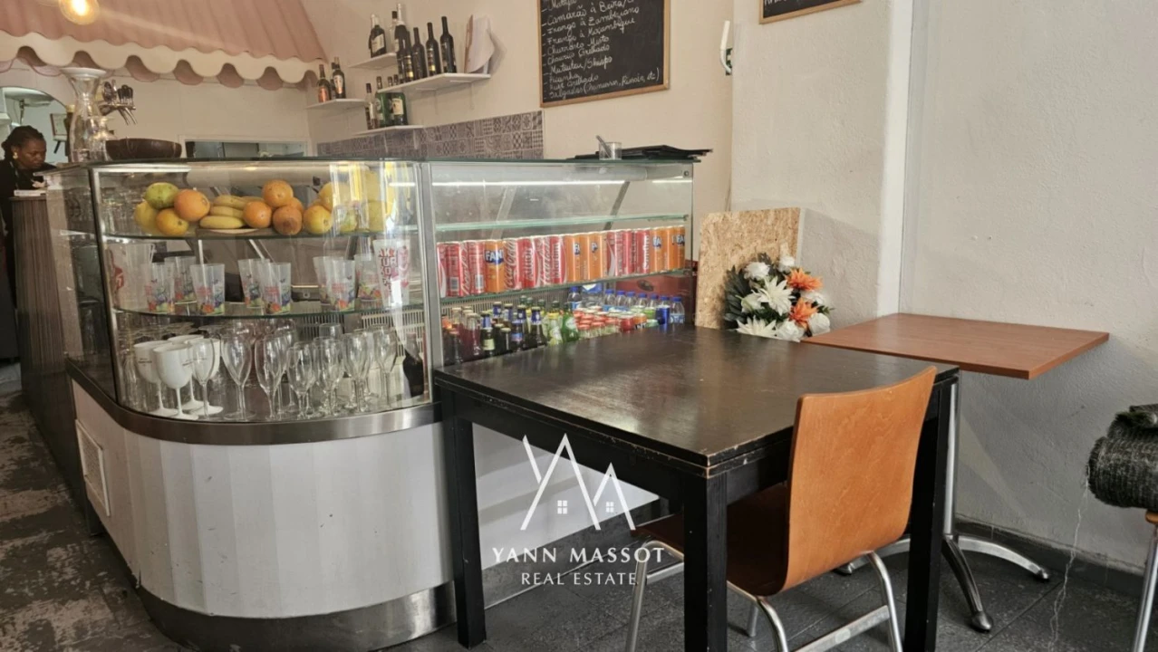 Loja para Venda em Almada, Cova da Piedade, Pragal e Cacilhas Foto 4