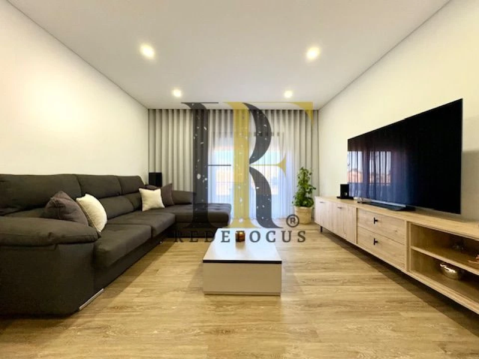 Apartamento T3 para Venda em Esmoriz Foto 6