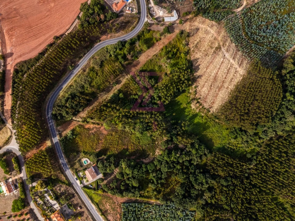 Terreno para Venda em Painho e Figueiros Foto 4