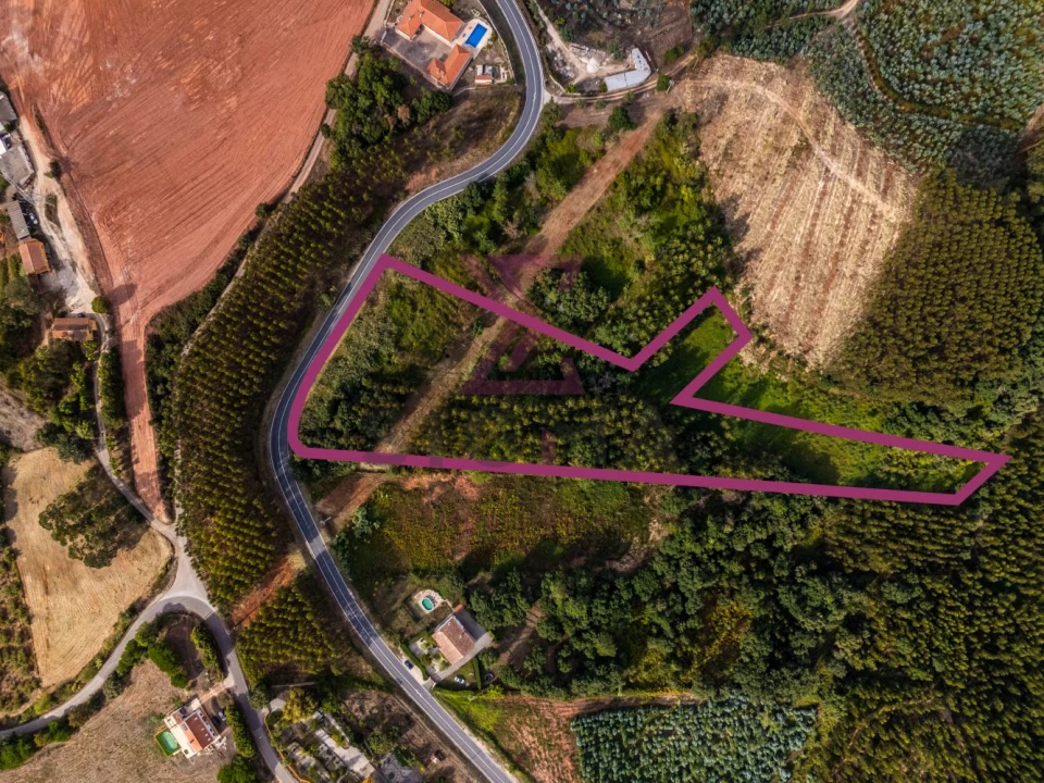 Terreno para Venda em Painho e Figueiros Foto 1