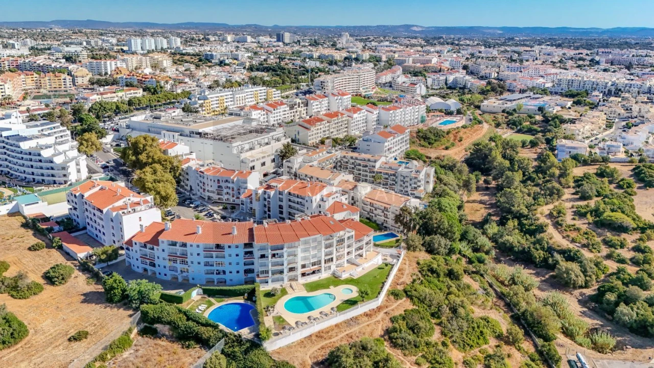 Apartamento T3 para Venda em Albufeira e Olhos de Água Foto 35