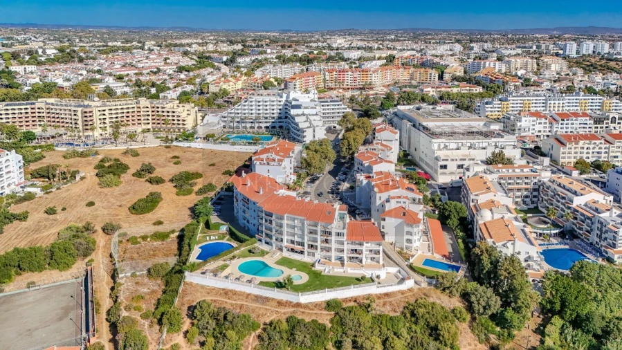 Apartamento T3 para Venda em Albufeira e Olhos de Água Foto 1
