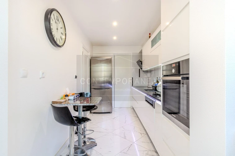 Apartamento T3 para Venda em Albufeira e Olhos de Água Foto 9