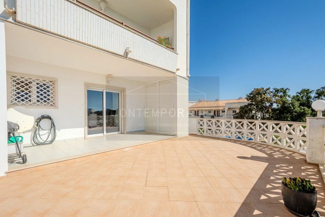 Apartamento T3 para Venda em Albufeira e Olhos de Água Foto 29