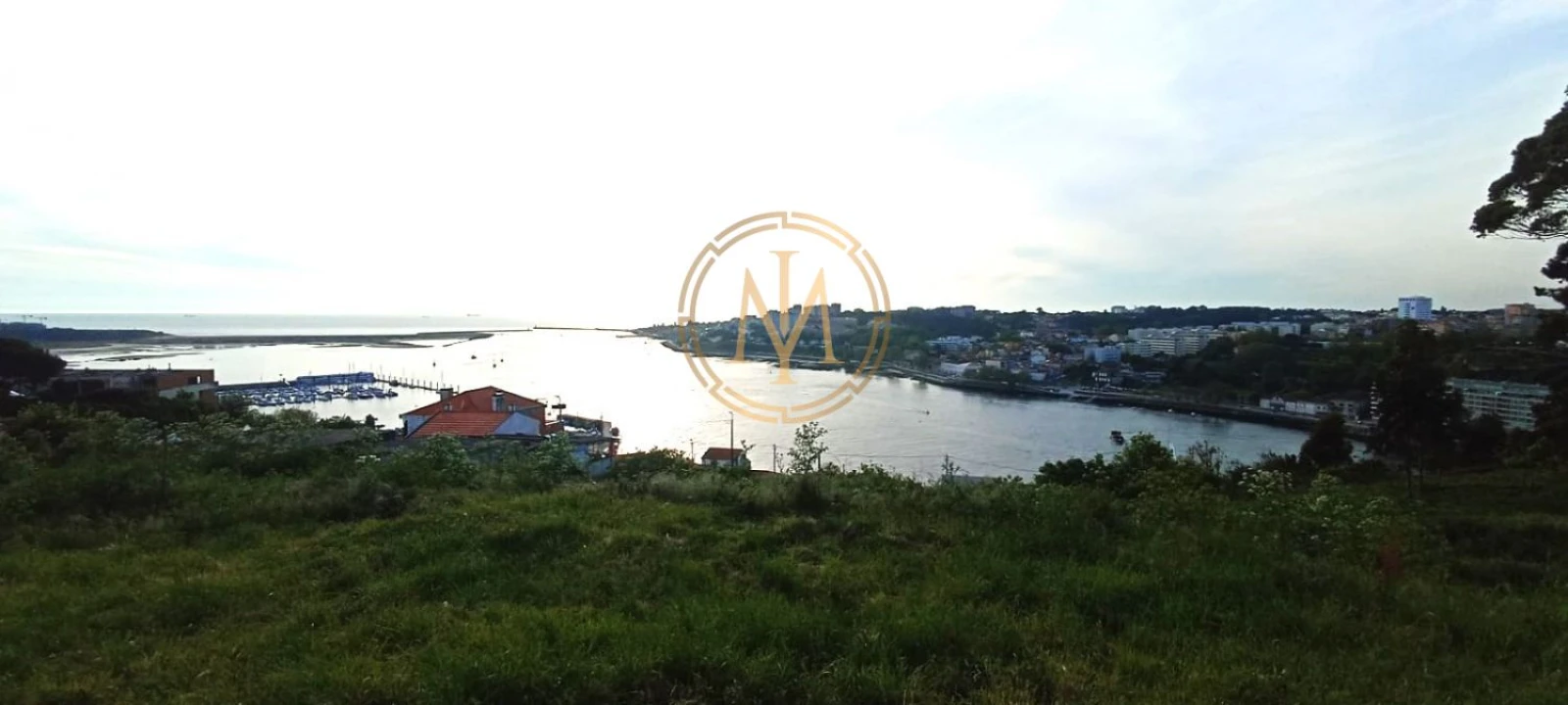 Terreno para Venda em Santa Marinha e São Pedro da Afurada Foto 2