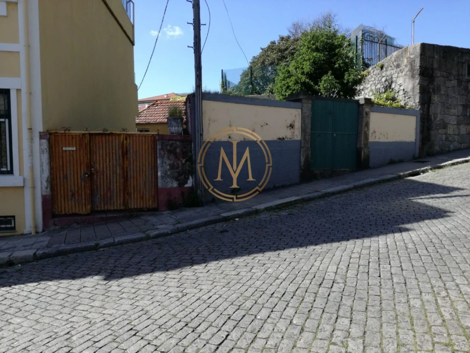 Terreno para Venda em Cedofeita, Santo Ildefonso, Sé, Miragaia, São Nicolau e Vitória Foto 3