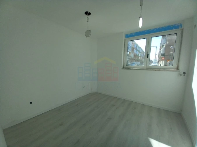 Apartamento T4 para Venda em Póvoa de Santa Iria e Forte da Casa Foto 14