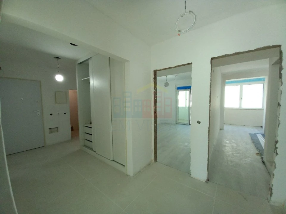 Apartamento T4 para Venda em Póvoa de Santa Iria e Forte da Casa Foto 17