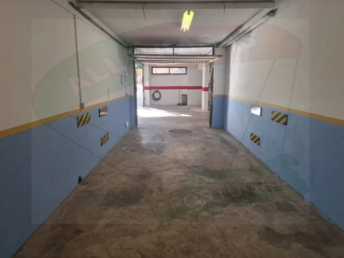 Garagem para Venda em Algueirão-Mem Martins