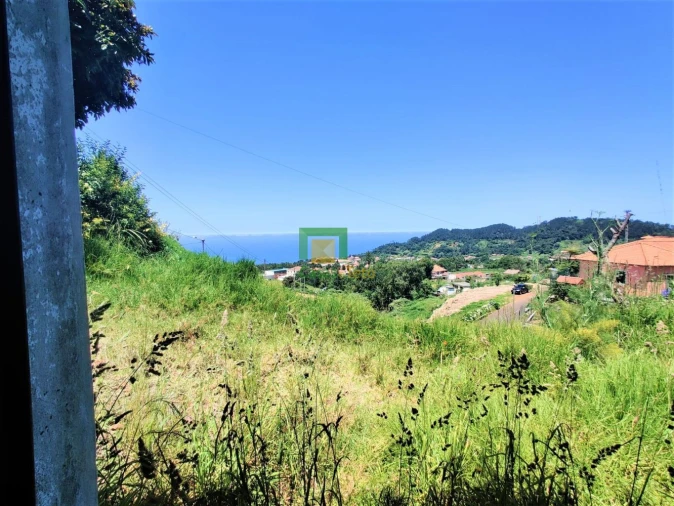 Moradia T2 para Venda em Santana Foto 1