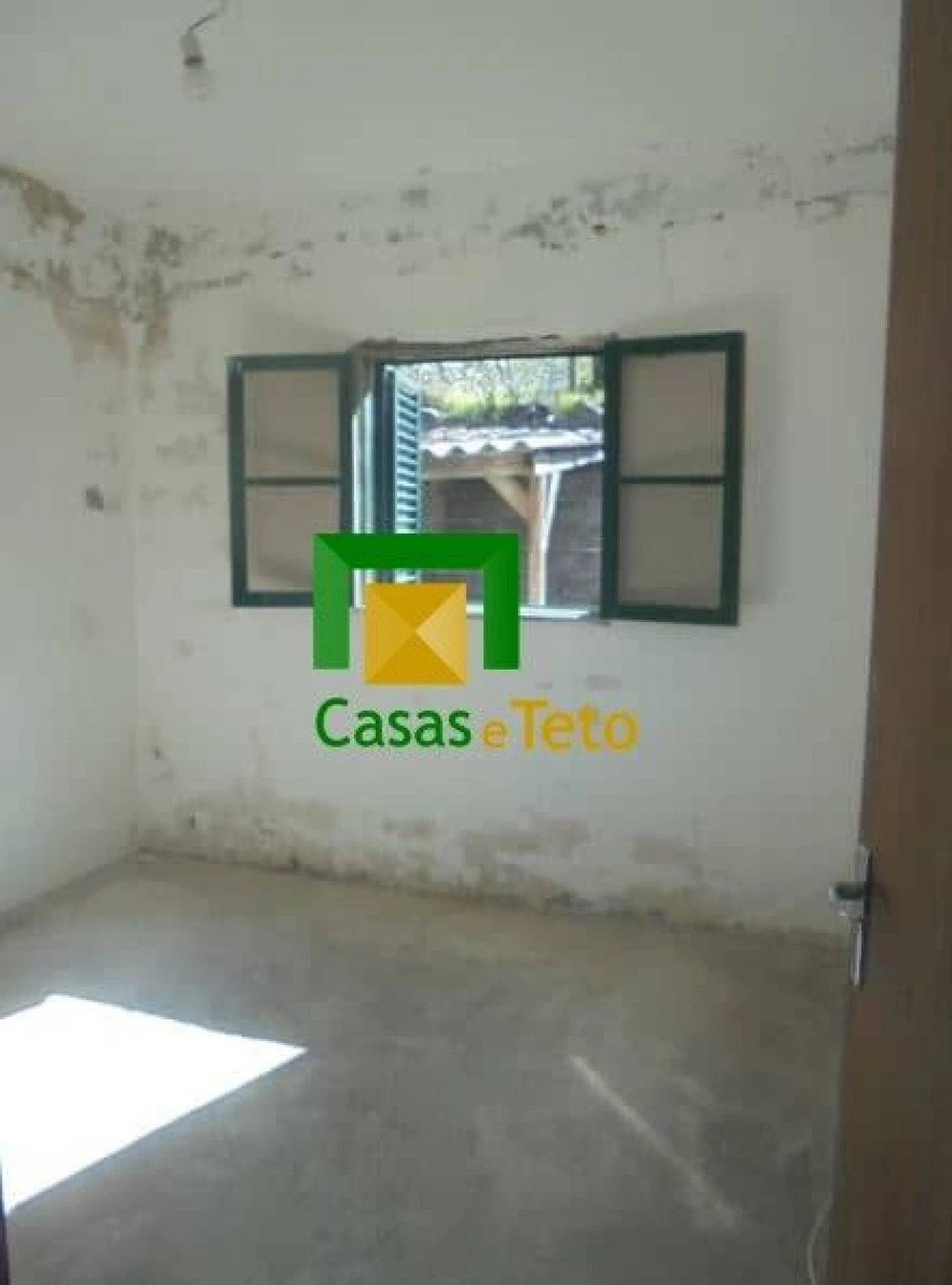 Moradia T2 para Venda em Santana Foto 7