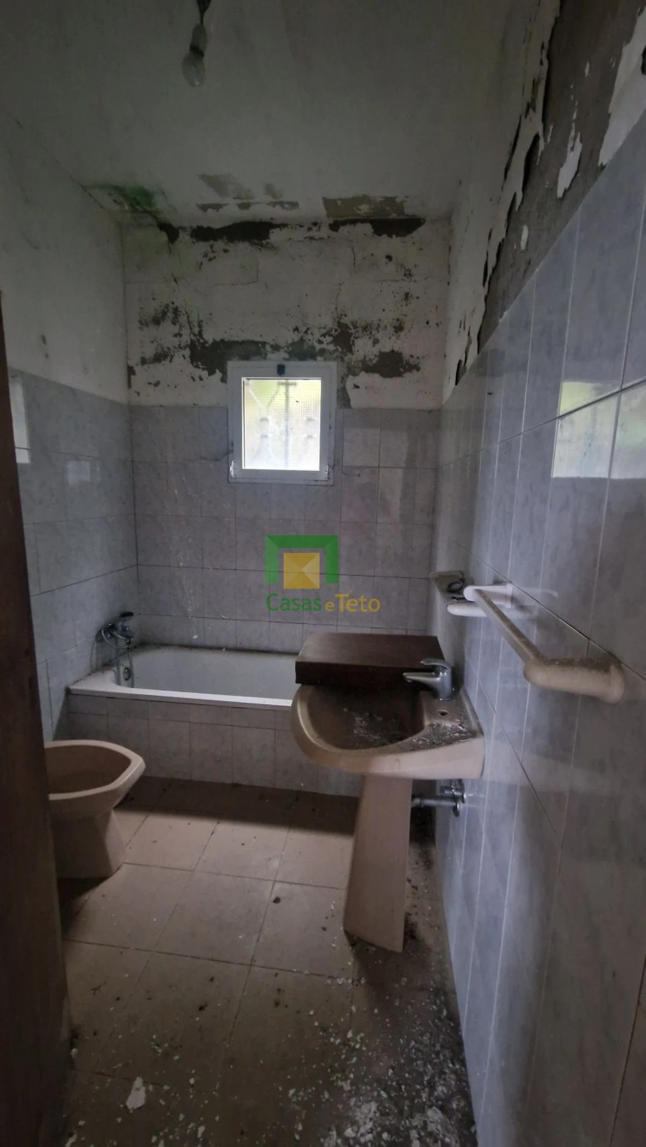 Moradia T2 para Venda em Santana Foto 17