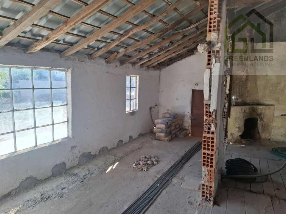 Moradia T2 para Venda em Candosa Foto 19