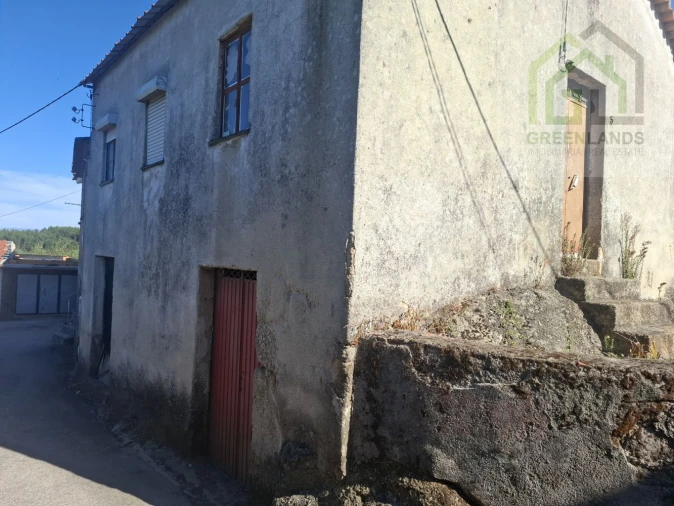 Moradia T2 para Venda em Candosa Foto 24