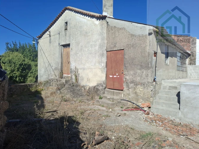 Moradia T2 para Venda em Candosa Foto 34