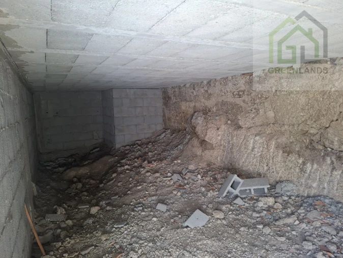 Moradia T2 para Venda em Candosa Foto 32