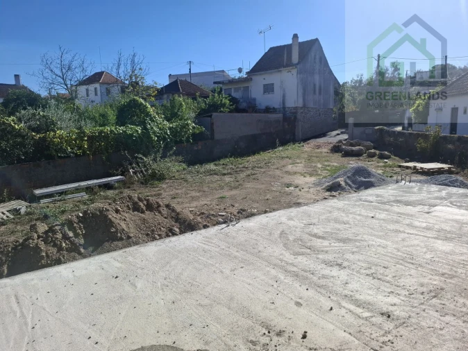 Moradia T2 para Venda em Candosa Foto 39