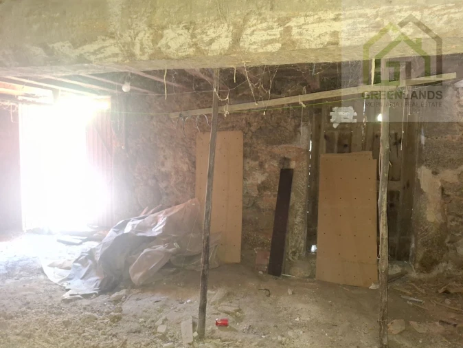 Moradia T2 para Venda em Candosa Foto 28