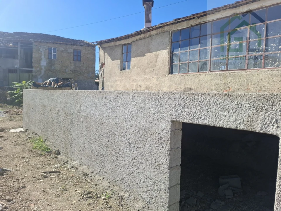 Moradia T2 para Venda em Candosa Foto 33