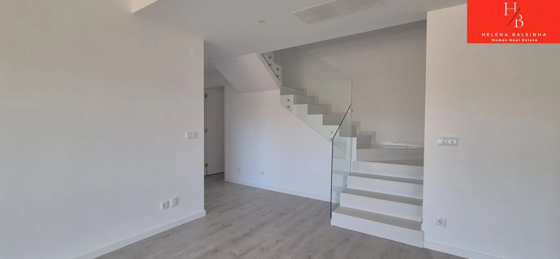 Apartamento T3 para Venda em Loures Foto 21