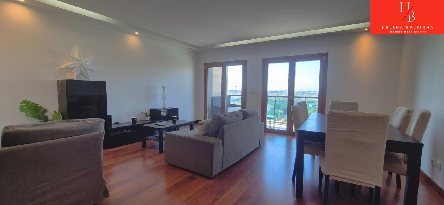 Apartamento T2 para Venda em Pontinha e Famões Foto 6