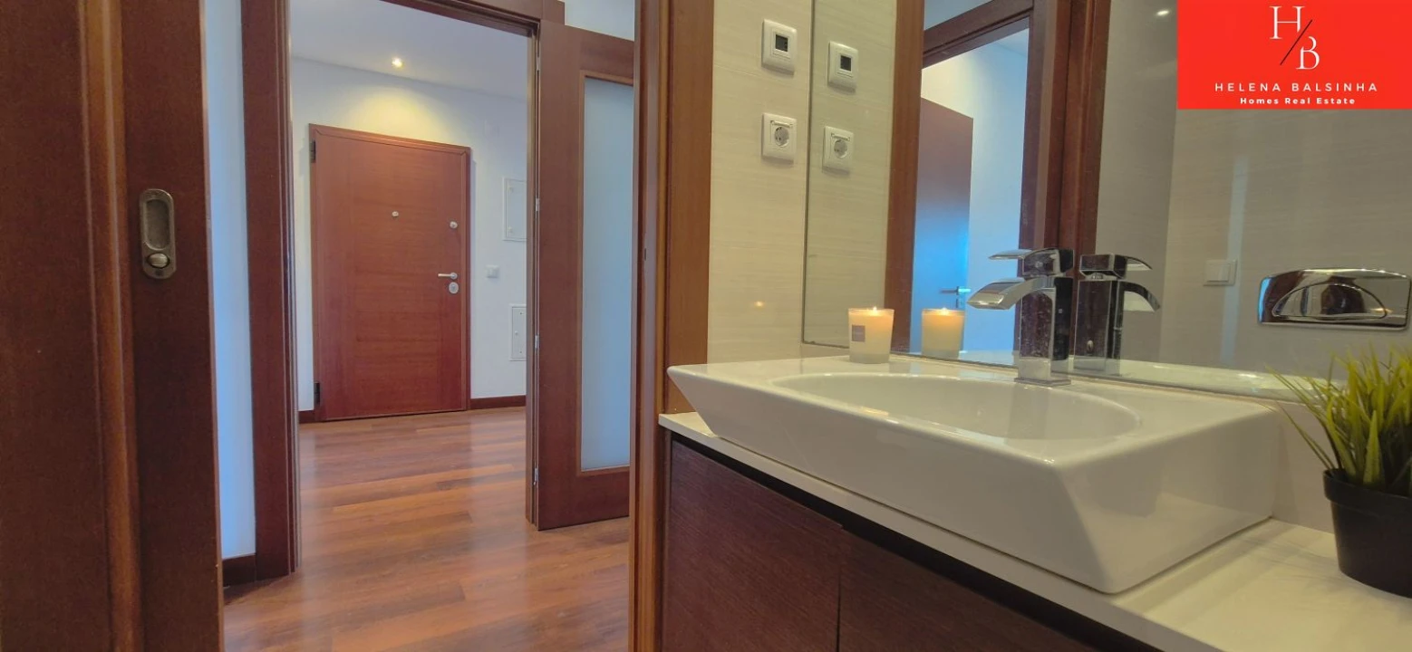 Apartamento T2 para Venda em Pontinha e Famões Foto 22