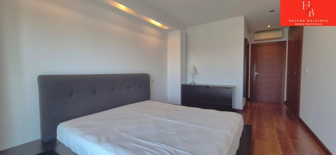 Apartamento T2 para Venda em Pontinha e Famões Foto 20