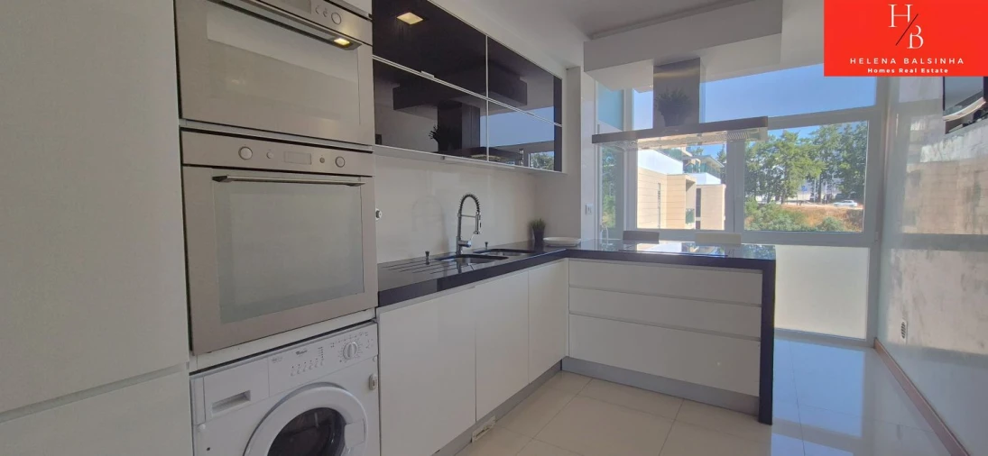 Apartamento T2 para Venda em Pontinha e Famões Foto 11