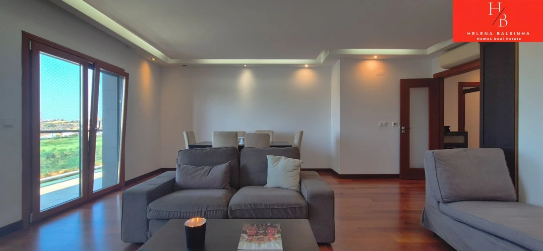 Apartamento T2 para Venda em Pontinha e Famões Foto 4