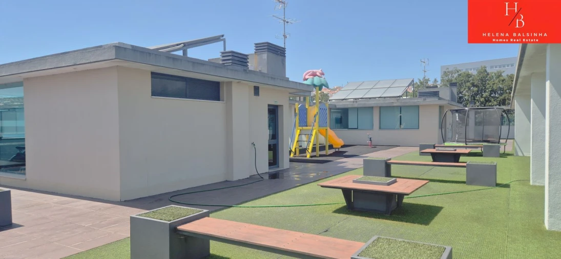 Apartamento T2 para Venda em Pontinha e Famões Foto 29