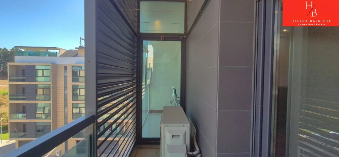 Apartamento T2 para Venda em Pontinha e Famões Foto 15