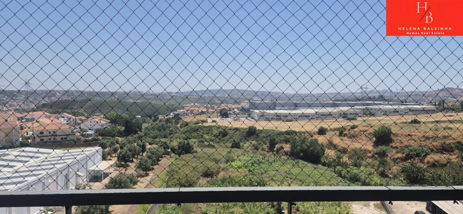 Apartamento T2 para Venda em Pontinha e Famões Foto 25