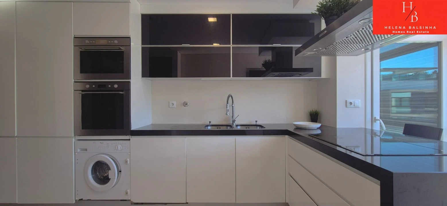 Apartamento T2 para Venda em Pontinha e Famões Foto 9