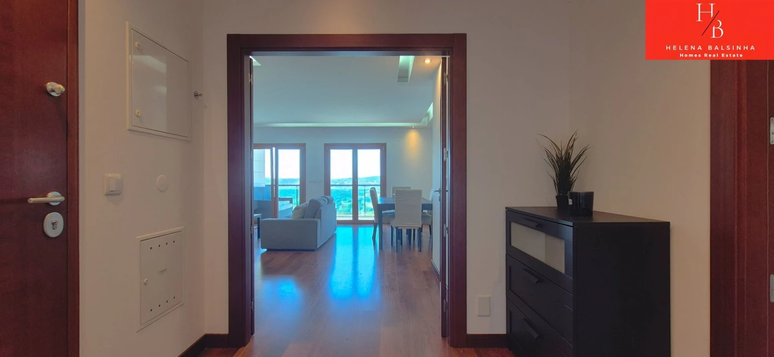 Apartamento T2 para Venda em Pontinha e Famões Foto 3