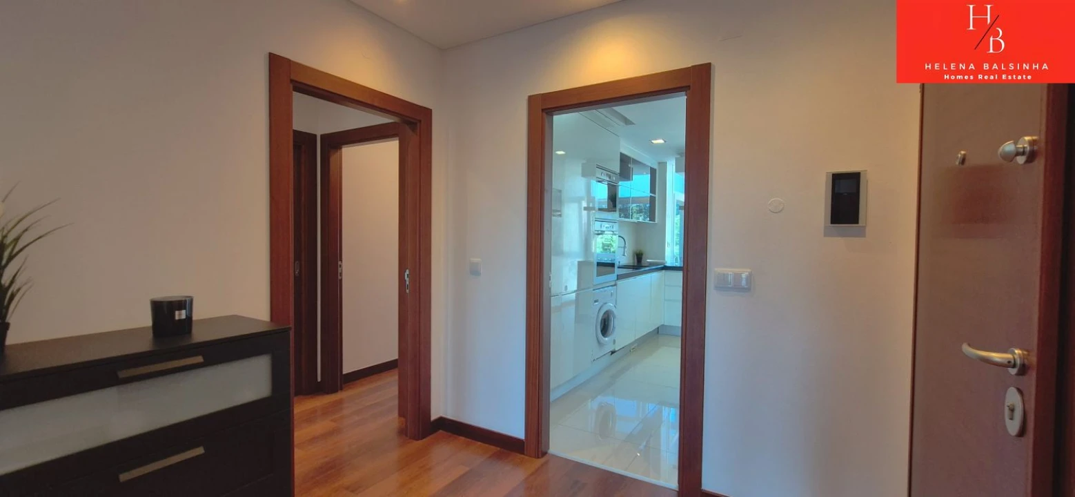 Apartamento T2 para Venda em Pontinha e Famões Foto 8