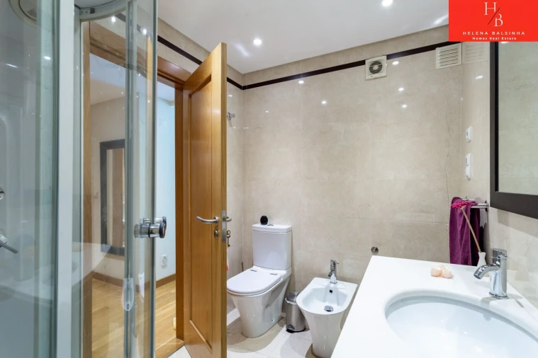 Apartamento T2 para Venda em Odivelas Foto 13