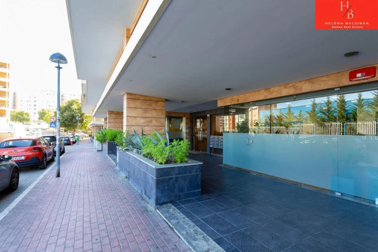 Apartamento T2 para Venda em Odivelas Foto 33