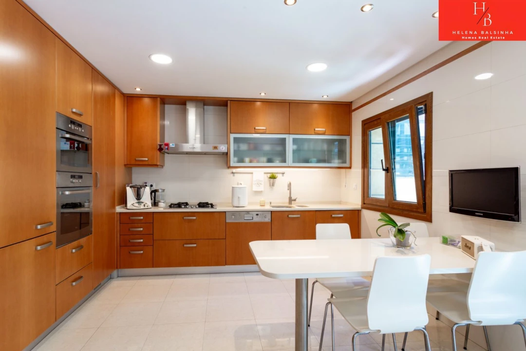 Apartamento T2 para Venda em Odivelas Foto 24