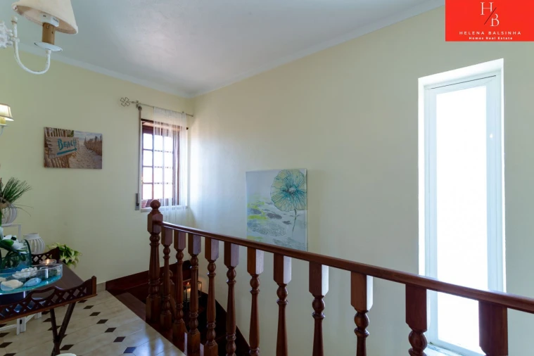 Moradia T6 para Venda em Encarnação Foto 34