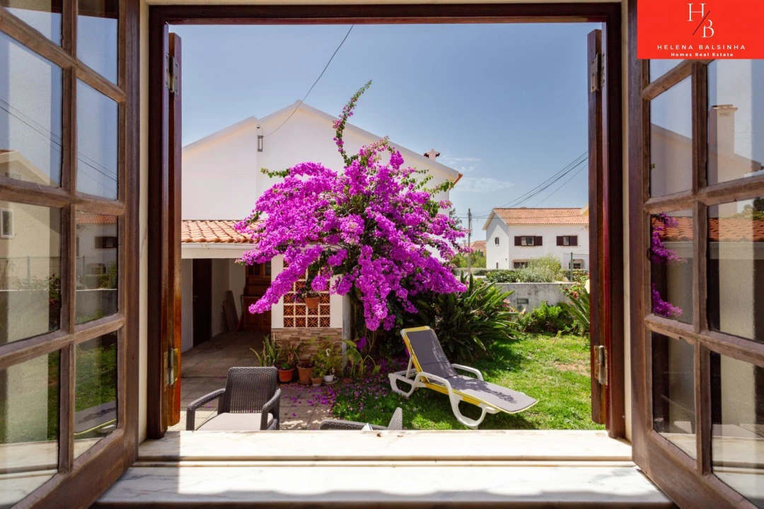 Moradia T6 para Venda em Encarnação Foto 29