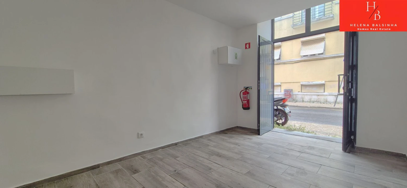 Loja para Arrendamento em Beato Foto 5