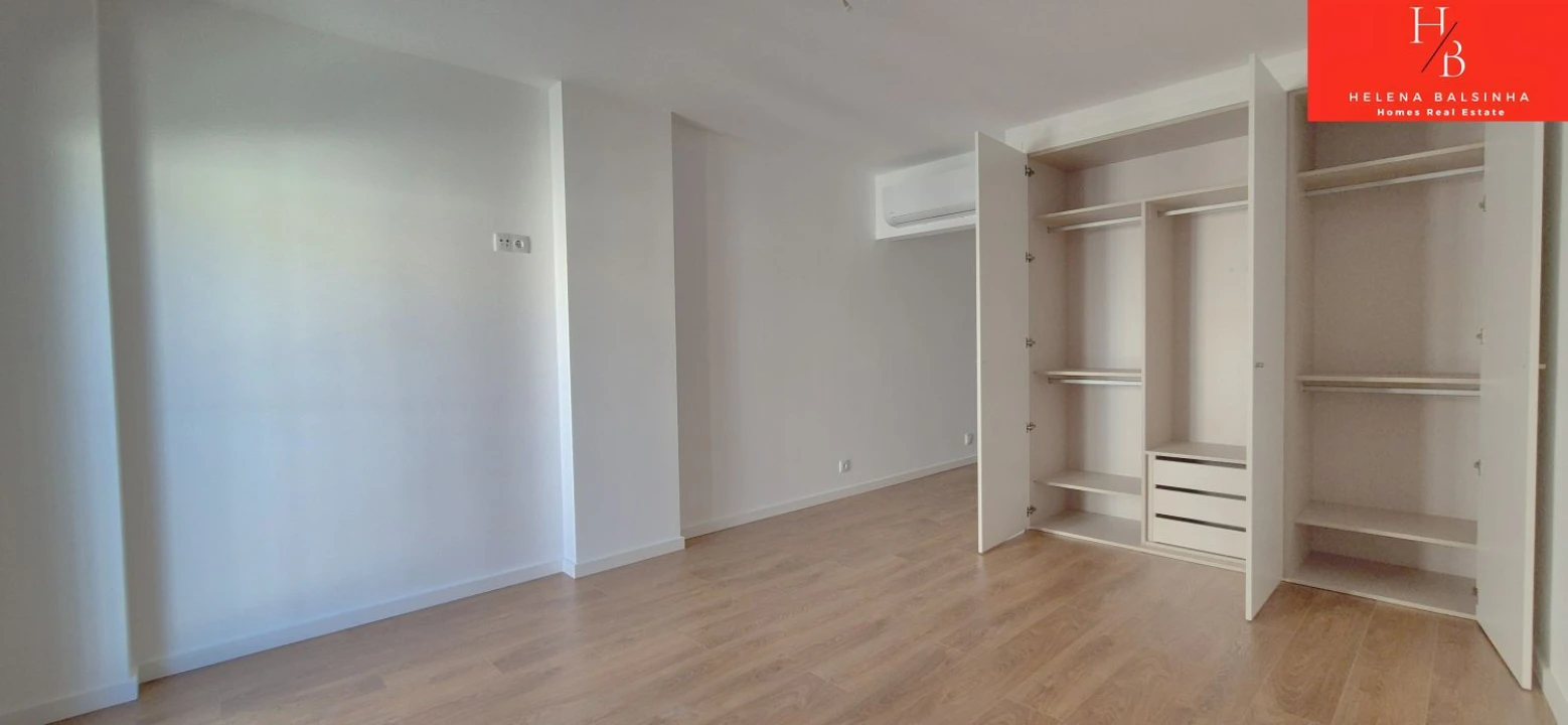 Apartamento T2 para Venda em Loures Foto 13